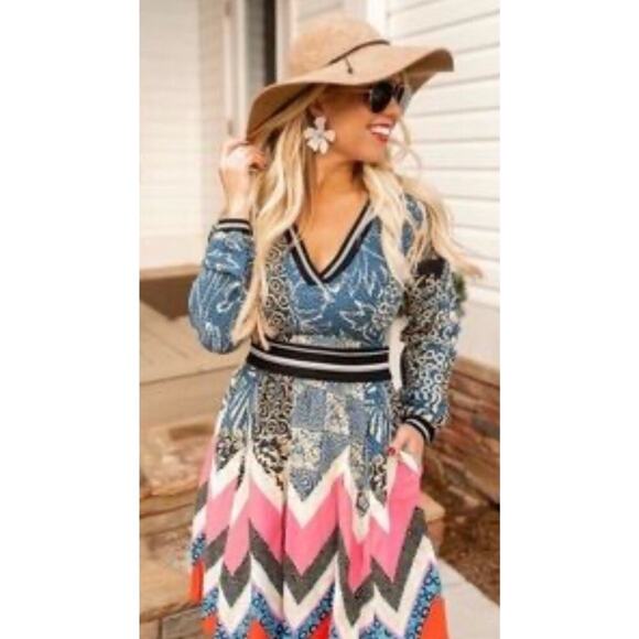 Maeve/Anthropologie Sporty Chevron Dress size 6 Long Sleeve Fit And Flare - Picture 10 of 10